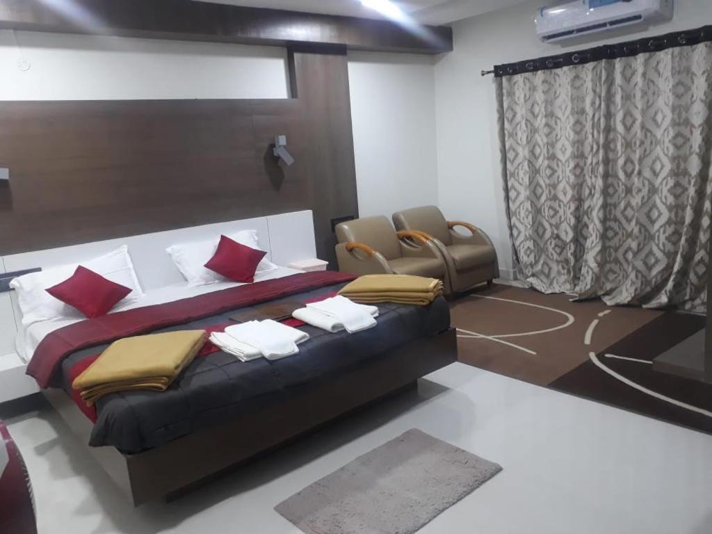 Grand Meridian Vinnamangalam Exteriör bild